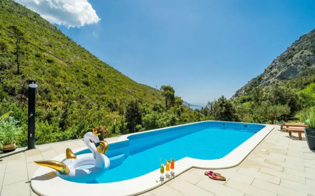 Luxury Villa Emma with Private Pool