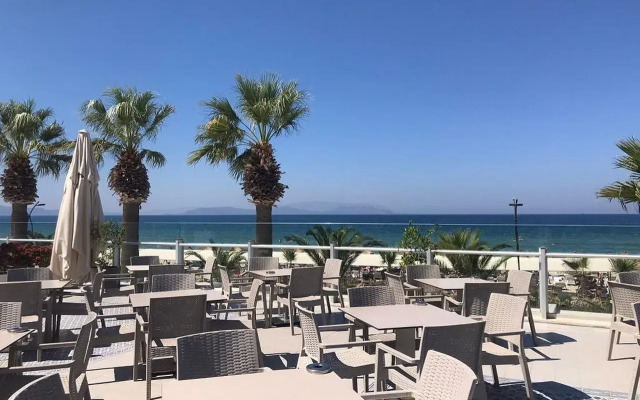 Palm Wings Beach Resort & Spa Kusadasi- All Inclusive