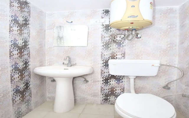 Oyo 13110 Home Valley View 3Bhk Panthaghati