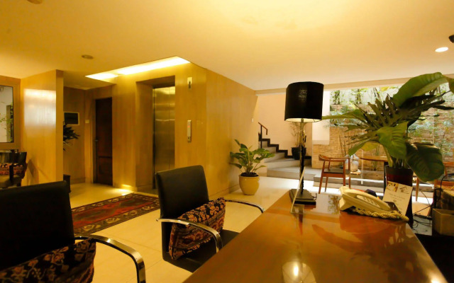 W Home Senopati