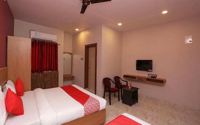 OYO 28645 Nirmalya Plaza