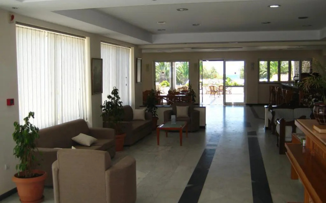 Zefiros Beach Hotel