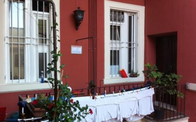 Alle Porte del Colosseo