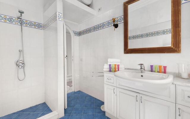 Charming Villa in Capri with pool and sea-view-VILLA MARINA