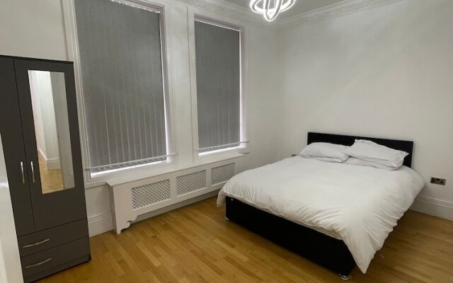Charming 1-bed Apartment in Wolverhampton