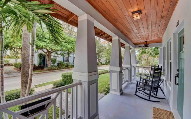 Grandview Heights Vacation Homes – Grey Mist