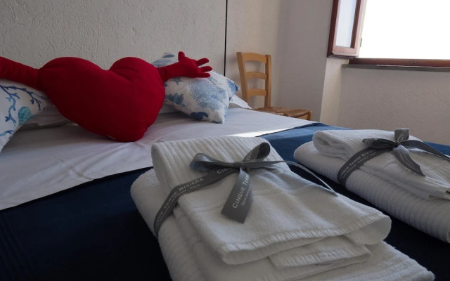 La Lampara Sea View Terrace Apartment With AC