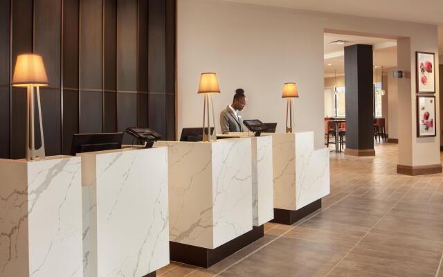 Crowne Plaza Dallas Market Ctr - Love Field by IHG
