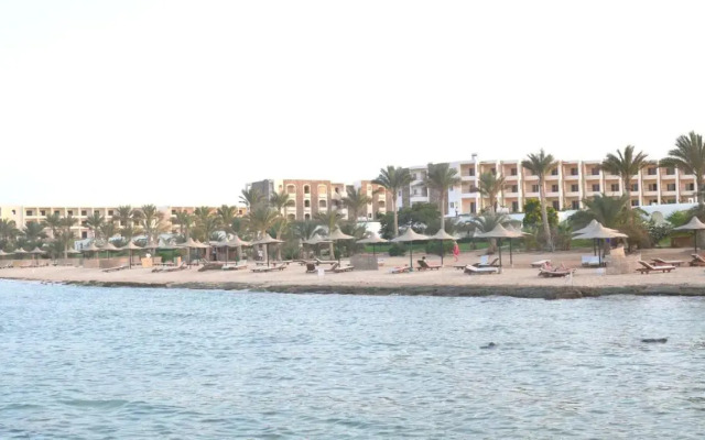 Royal Brayka Beach Resort