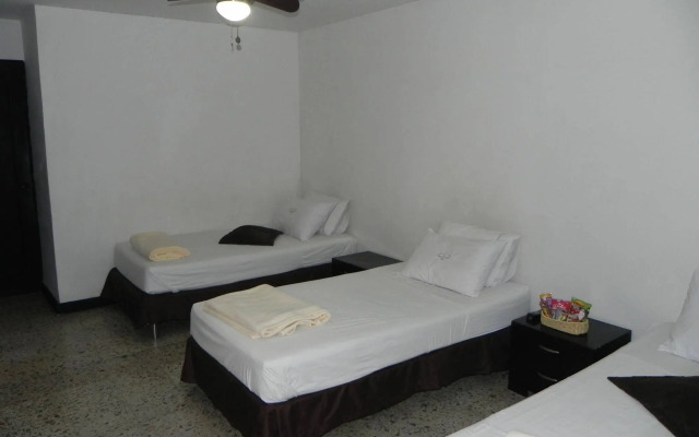 Tamarindo Inn