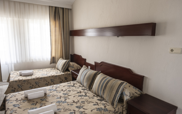 Side Spring Hotel