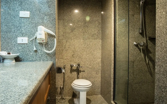 Songphanburi Hotel