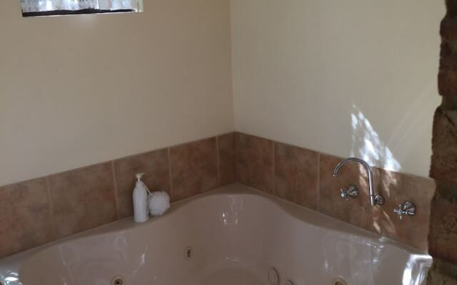 Marri Lodge & Cottages