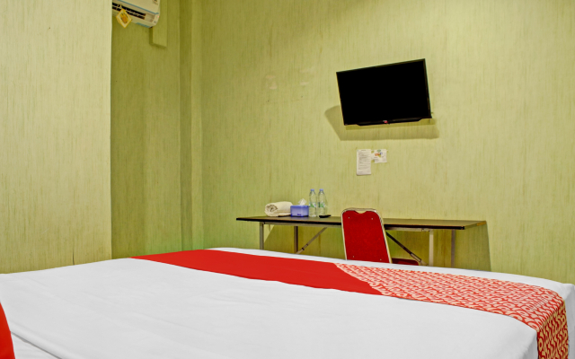 OYO 90112 Hotel Permata Inn