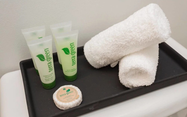 Modern 1BD Near Music Row and Downtown