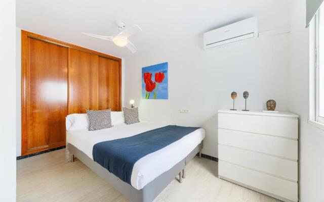 Holidays2Fuengirola Palangreros 100 mts from Beach and promenade