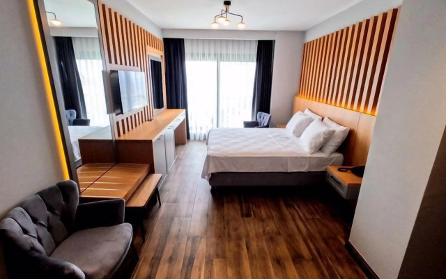 The Rest Port Argento