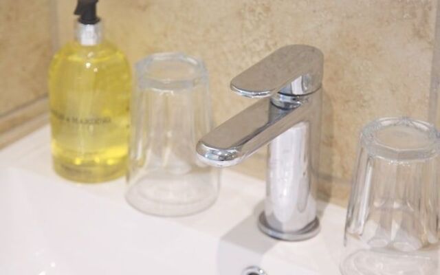 Hedingham Old Pottery