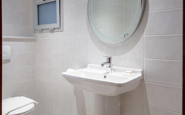 VESTA  - Luxury APT - 2BR - CFC