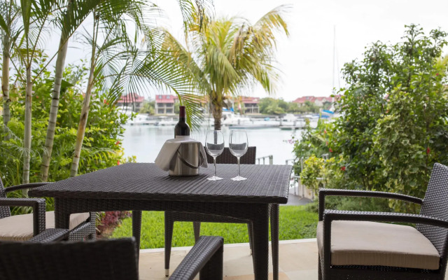 Eden Island Luxury Apartment