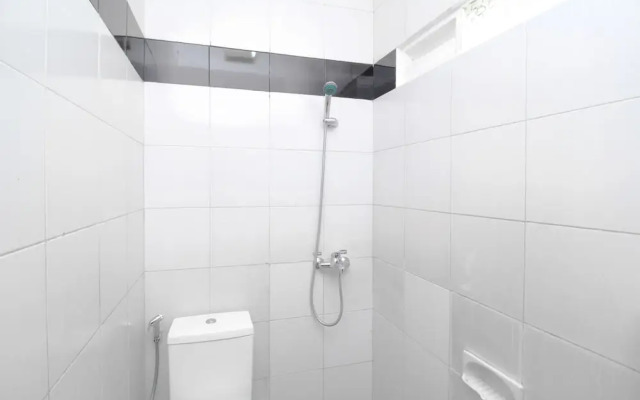 Airy Dimoro Batanghari Blitar