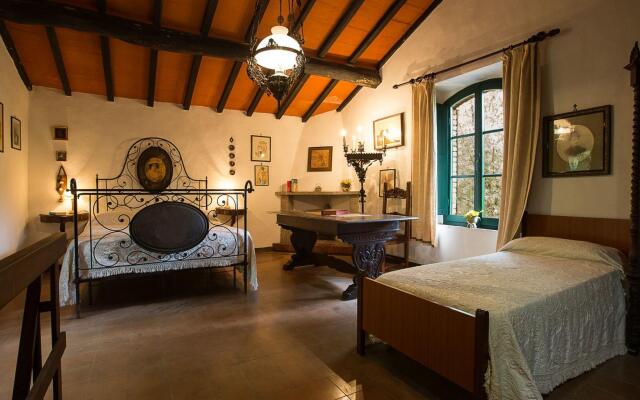 Gorgeous Holiday Home in Montecatini Val di Cecina with Pool