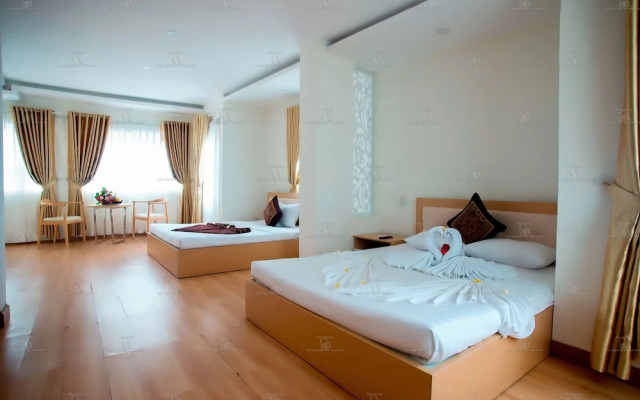 Golden Tulip Hotel