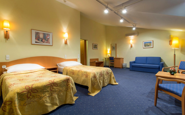 Corvin Hotel Budapest - Sissi wing