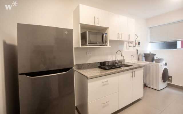 w Sleek 2BR in Miraflores