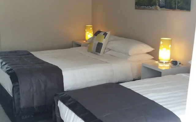 Settlers Motor Lodge