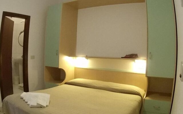 Hotel Elena