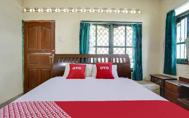 Oyo Homes 91094 Desa Wisata Banyuatis