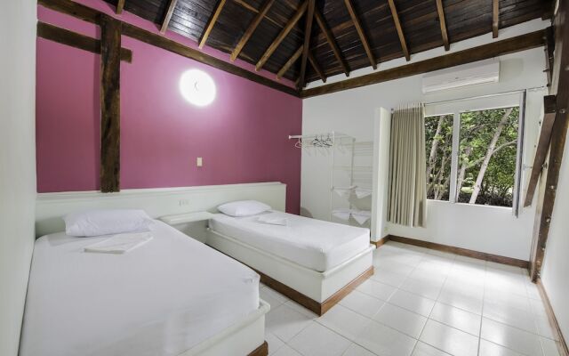 Cispata Marina Hotel