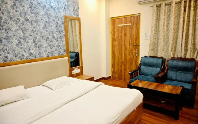 Hotel Vrindavan Palace