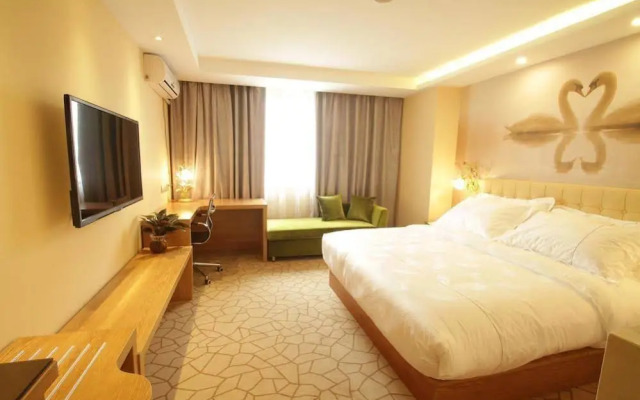 Red Hotel - Beijing