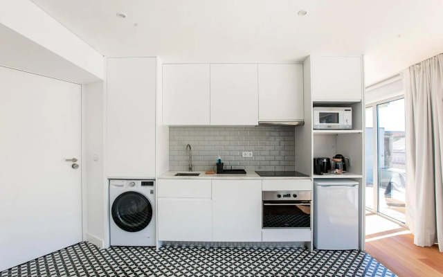 Luminous Premium Loft w/AC & Terrace by LovelyStay