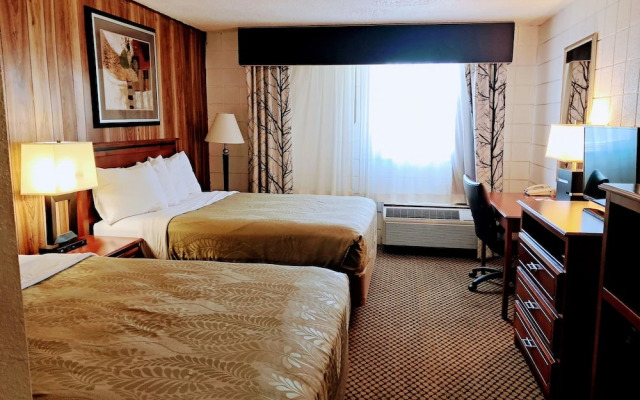 National 9 Casper - Showboat