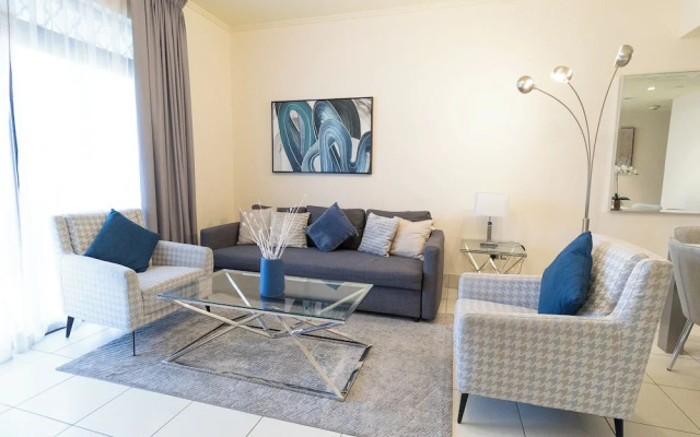 Reehan 1 - Happy Season - 2BR - Downtown