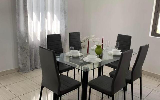 Lovely 2-bedrooms vacation villa with 3 pools