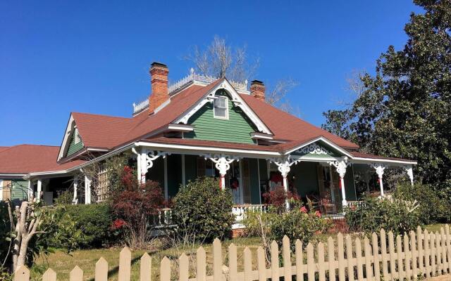 Holly House of Hamilton