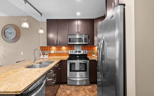 GLOBALSTAY. Gorgeous Downtown Condos. Free parking