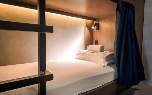 Yamato Hostel