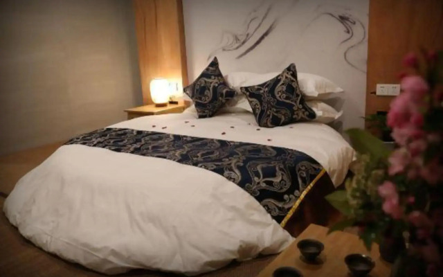 Qitang Concept Hotel