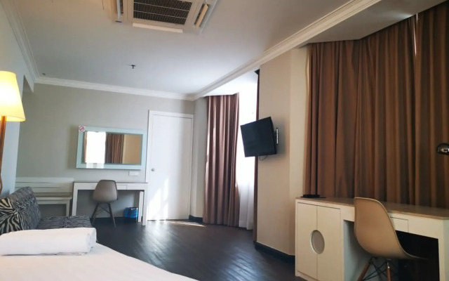 Regalodge Hotel & Spa