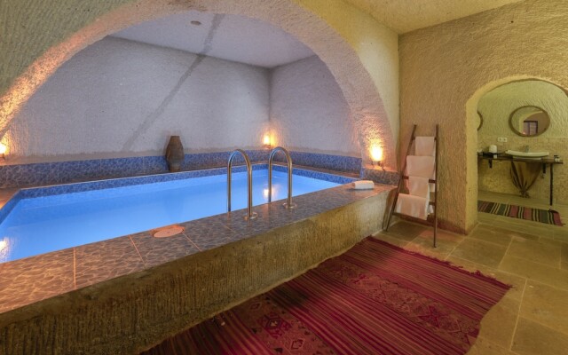 My Cave Suites