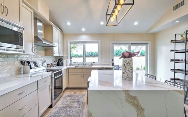 Luxury Scottsdale Vacation Rental w/ Patio!