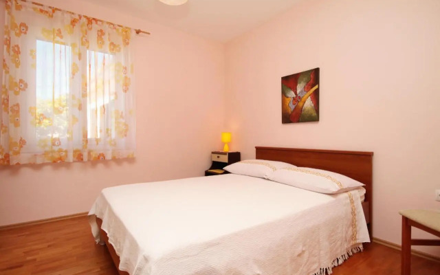 Apartments with a parking space Slatine, Ciovo - 8658