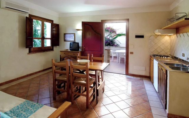 "classical Residence Baia Delle Palme Sleeps 4 - Bilo 4"