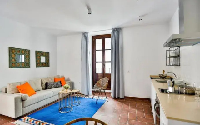 Oyo Apartamentos Enmedio