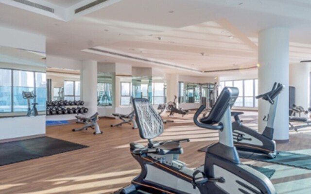 Business Bay 1BR Canal View Rooftop Pool - 360 vacation